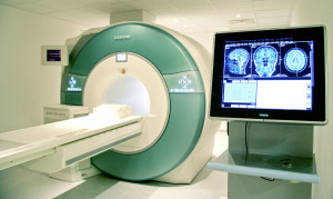 Аппарат магнитно-ядерного томографии (МРТ)